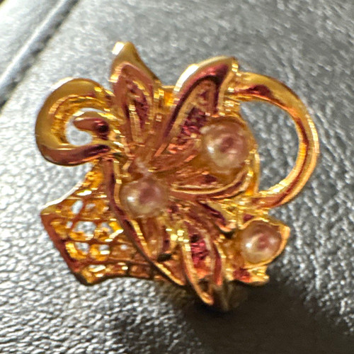 Gold Tone Pink Flower Brooch Pin, Metal w/ 3 Round White Faux Pearls