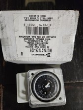 MIL72ASTUZH-120 Intermatic 120V 24Hrtimer 48P...