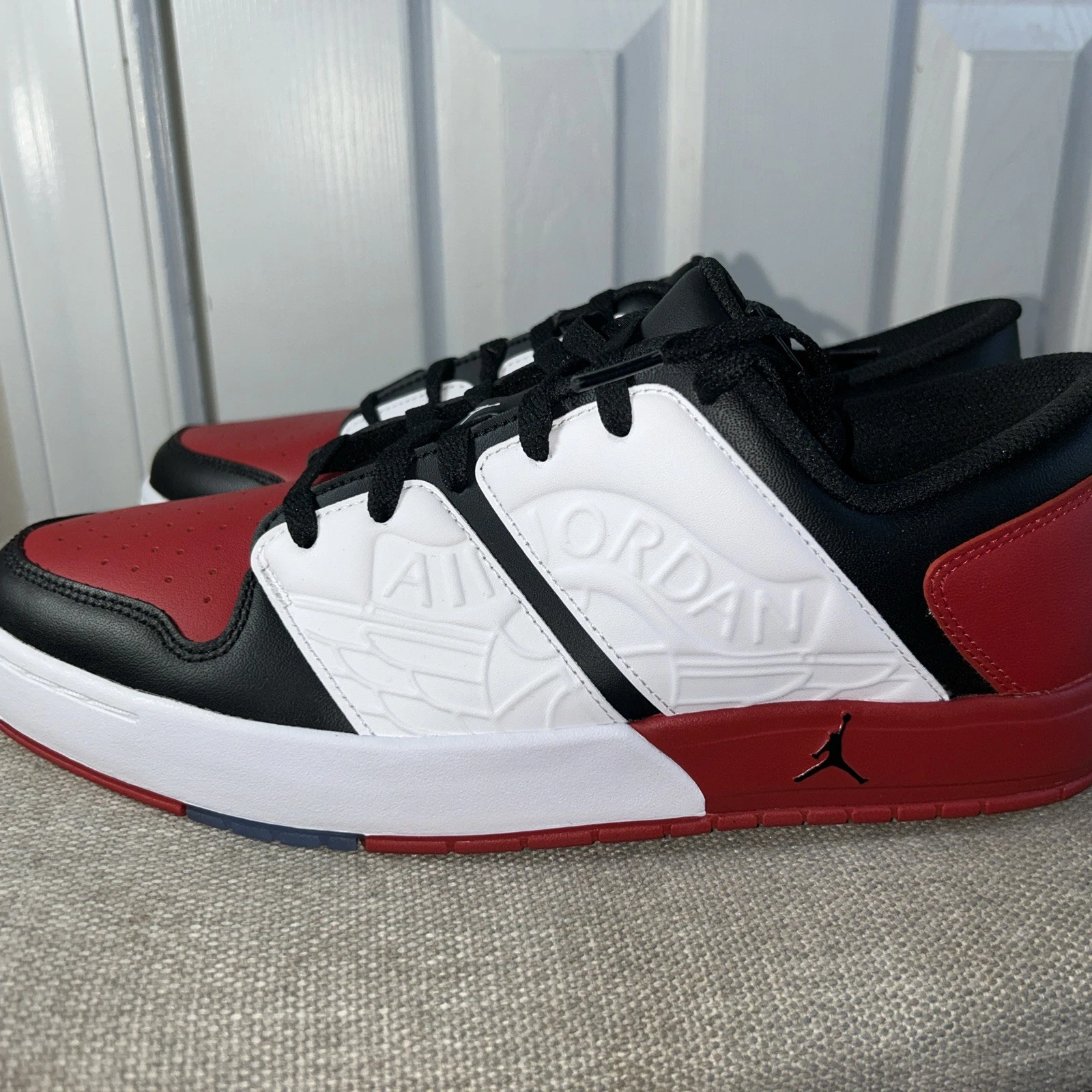 Air Jordan Nu Retro 1 Low Men's Size 10 Varsity Red/Black, DV5141 601
