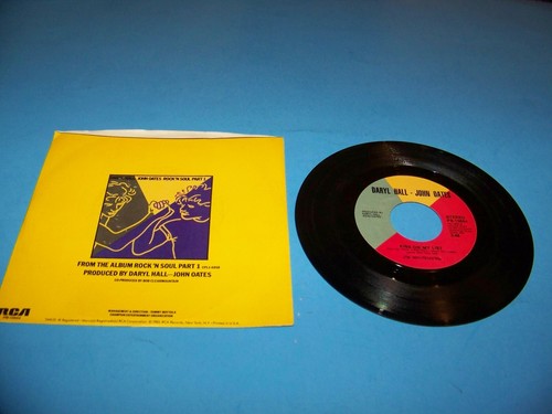 Hall & Oats "Say It Isn't So" 45 RPM Record & Picture Sleeve 1983 - Picture 2 of 2