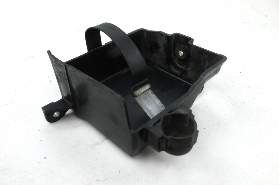 YAMAHA XJ750 XJ750M XJ750R REAR BACK TAIL UNDERTAIL BATTERY TRAY PLASTIC - Image 2 of 4