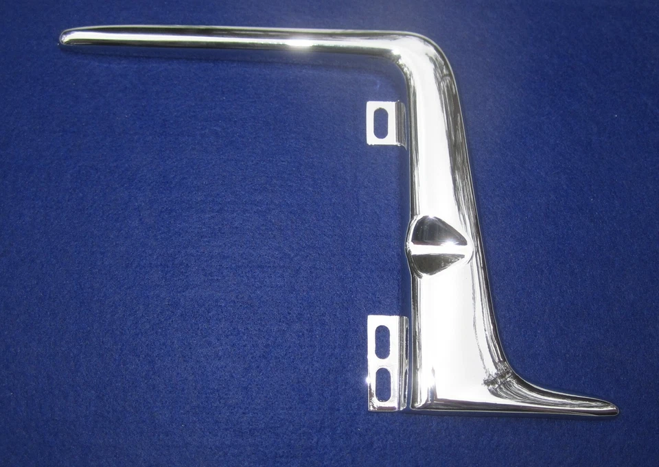 Buick Roadmaster 1956, accesorio protector de puerta de gas. Cromo. OEM #981759 Foto 4 de 4
