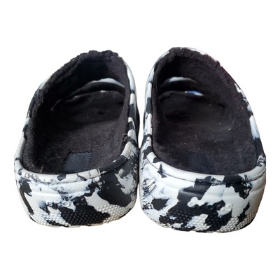 Crocs Unisex Fleece Lined Double Strap Black White Swirl  display picture 1