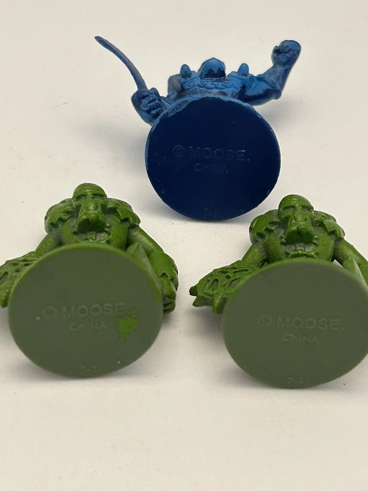 Battleground, crossbows and catapult official replacement pieces 2 Orcs 1 Knight - Image 2 of 2