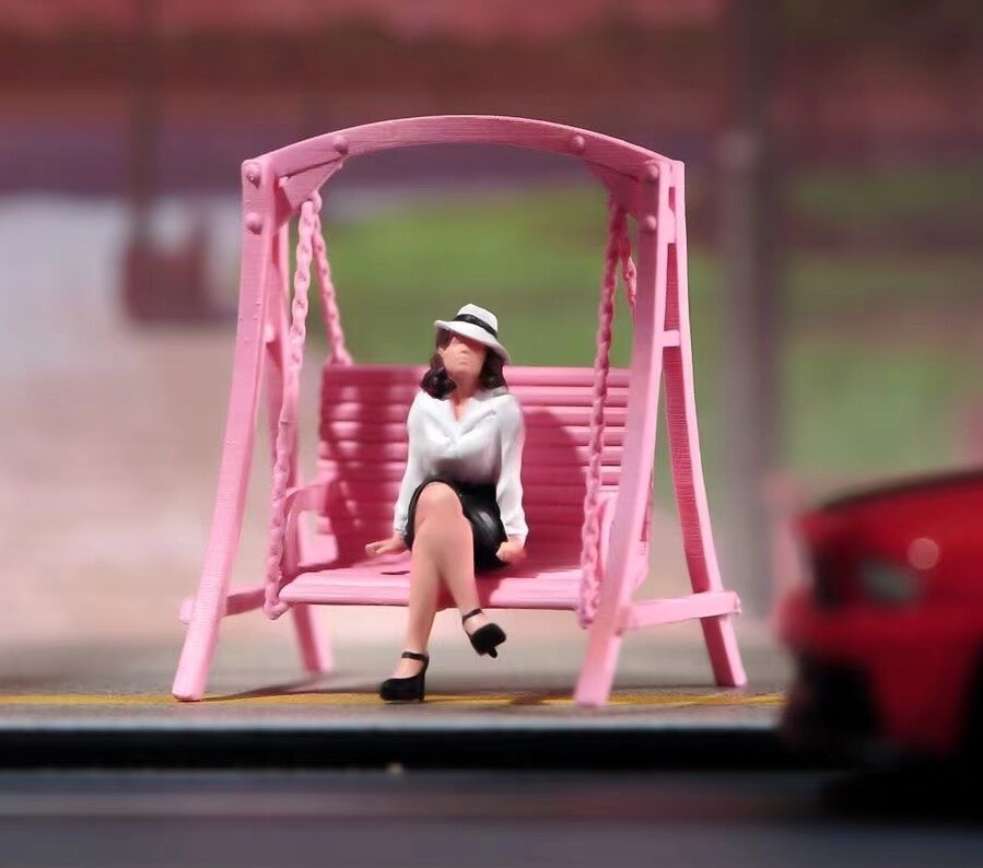 ZD 1:64 Painted Figure Model Miniature Diorama Sand Pink Swing