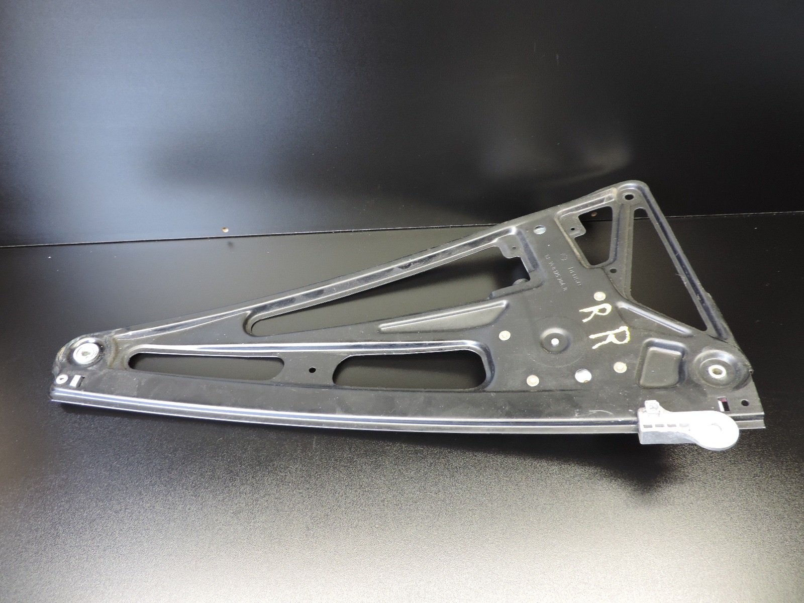 BMW E38 740 Passenger Rear Electric Window Regulator 8125204 for 