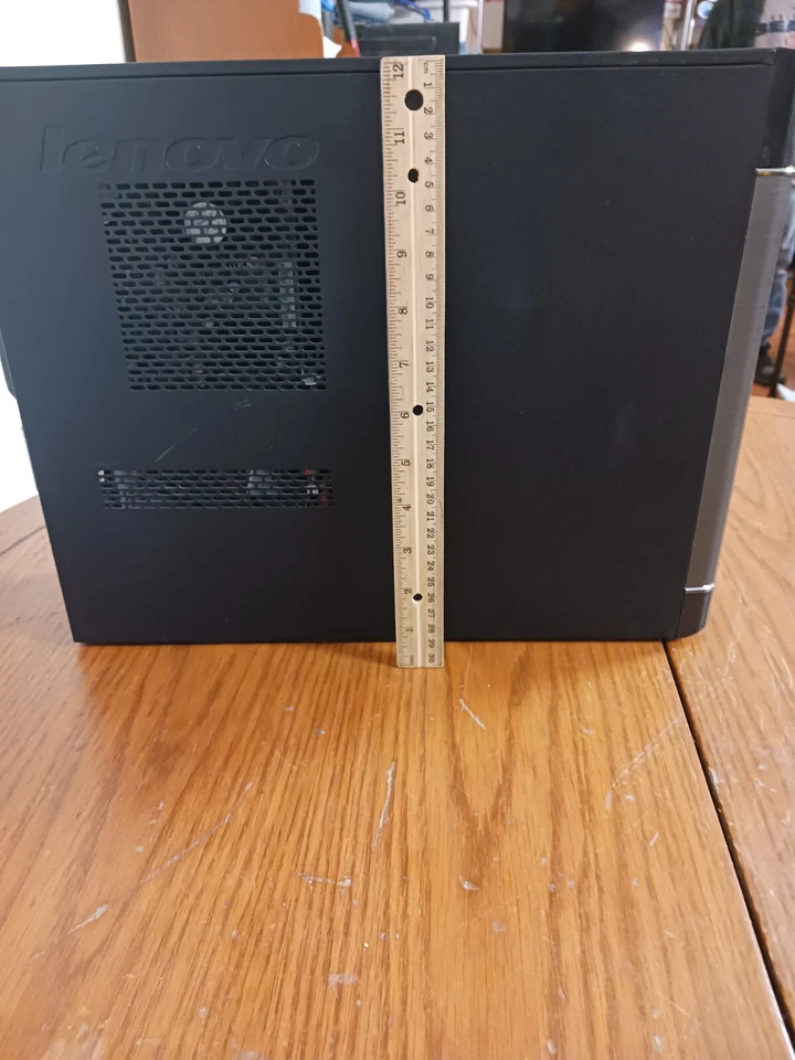 Lenovo desktop computer windows 10 Home 4G Ram - Image 4 of 4