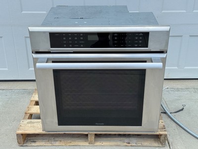 Thermador MED301JS Masterpiece 30'' Single Built In Convection 240V Electric Oven
