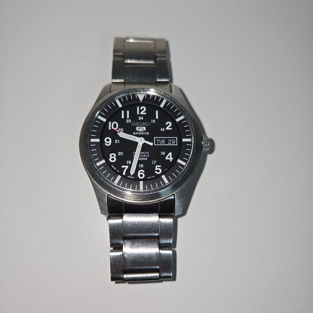 SEIKO watch 5SPORTS automatic winding - vintagewatches.pk