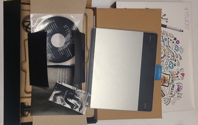 Wacom CTH-480 Intuos Small Creative Pen & Touch Tablet