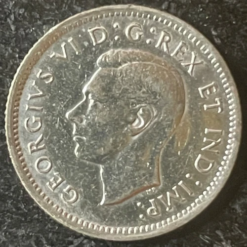 1938 Canadian George V .8 Silver 10 cent Dime.  Trending At $18 Lot#6b