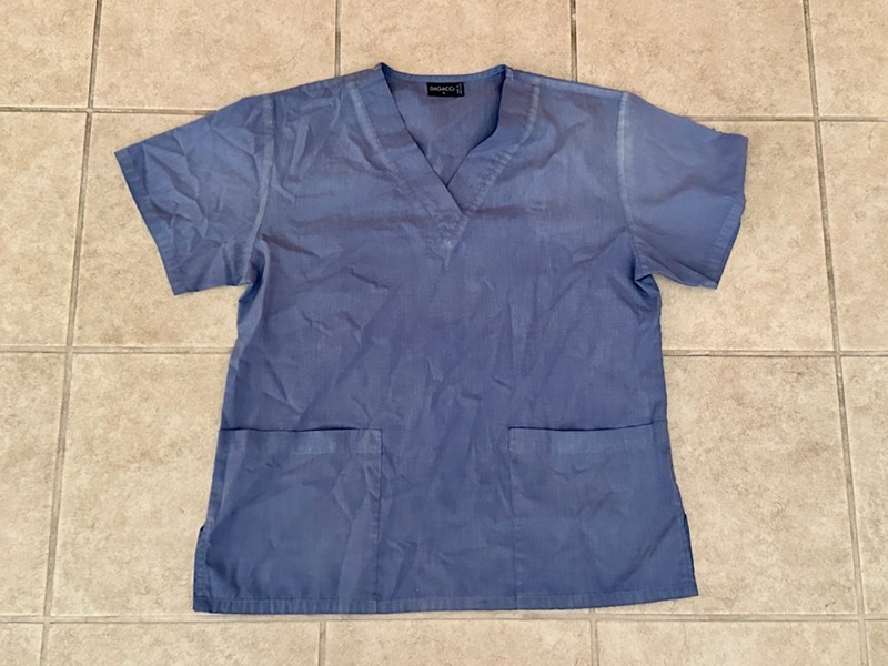 Pre-Owned Dagacci Scrubs Top Light Blue Women's Medium M Faded Vintage
