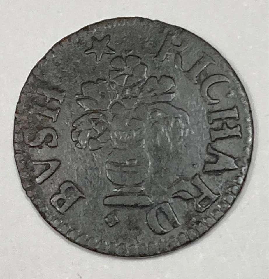 Rare Essex COLCHESTER hammered FARTHING token RICHARD BUSH vase of flowers W# 99 - Image 3 of 4