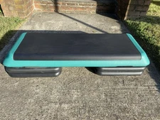 MUST SELL!! Yes4All 43” Full Club Size 4”-6”-8” Step Platform 4-16” X 16” Risers