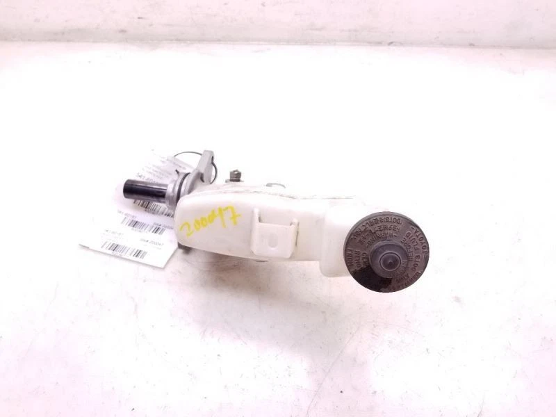 Toyota Camry 2013 2,5 L tracción delantera freno cilindro maestro montaje Foto 3 de 4