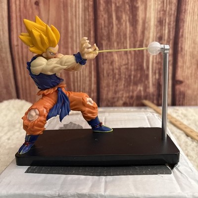 Dragon Ball Z Super Saiyan Goku Kamehameha Magnetic LED Desk Lamp Figure