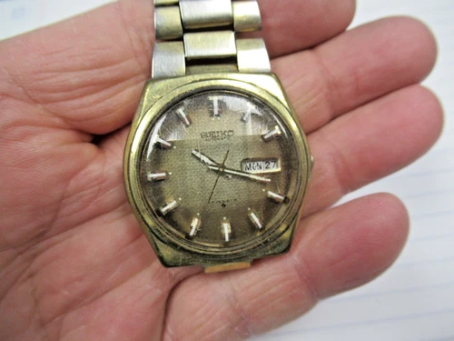 Vintage Watch Seiko Automatic 17J Faceted Crystal Day Date Wristwatch 6309-8049