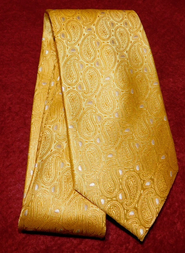 MEN'S STAFFORD GOLD/WHITE PAISLEY TIE - TIES - NECK TIES - DESIGNER TIES. - Image 2 of 3