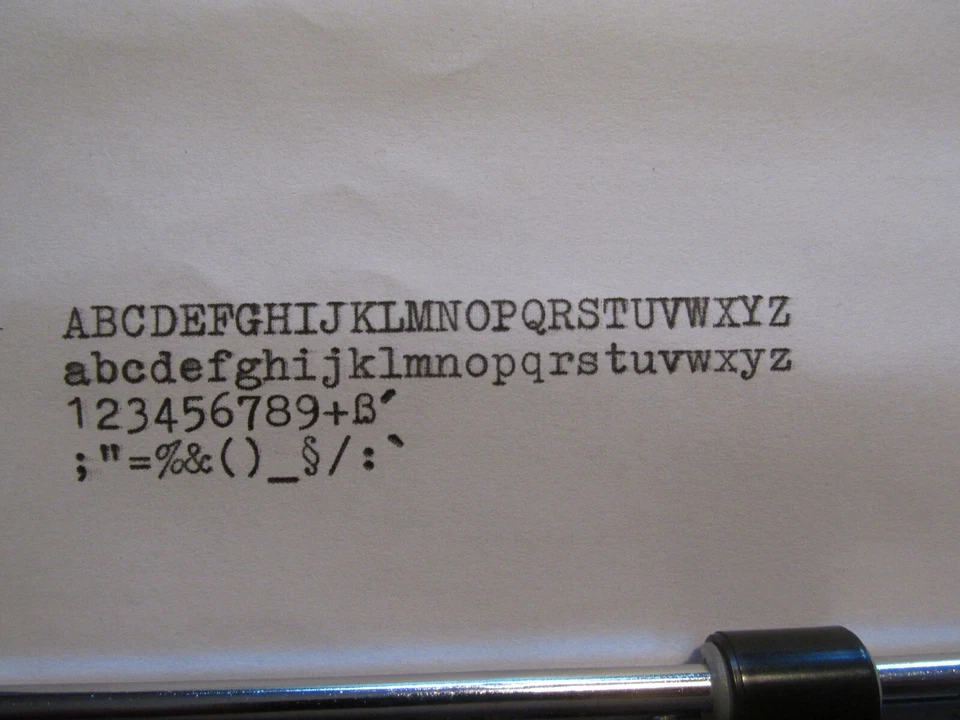 DDR Reise- Schreibmaschine ROBOTRON Modell 127 funktioniert A3 Format Breitwagen - Bild 3 von 4