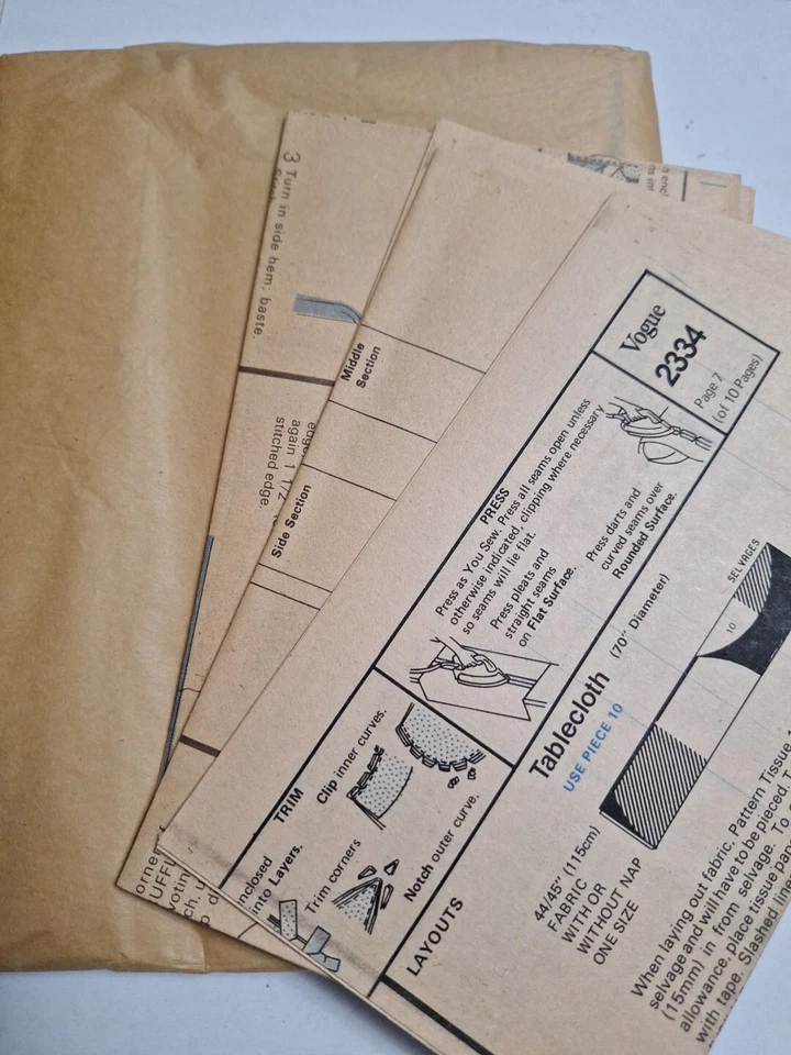 Vogue 2334 Curtain Valance Bedspread Sham Craft Sewing Pattern Bed Set UC VTG - Image 4 of 4