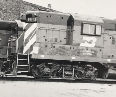 Burlington Northern Railroad Brandneu #1613 GP7 Elektromotor Zug Foto Aurora IL