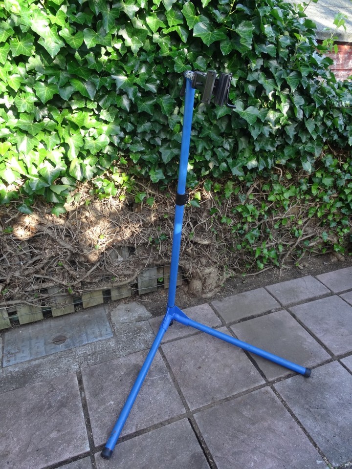 bike stand for working on bike