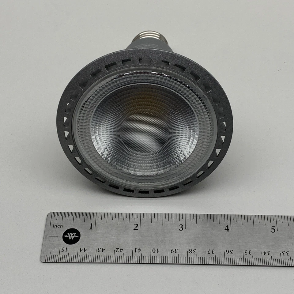 (6-Pack) Satco 21.5W PAR30/LN/NFL Long Neck LED Light Bulb 3000K Narrow Flood - Image 4 of 4