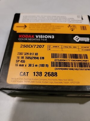 Kodak VISION3 250D Color Negative Film 7207 16mm 100' Roll
