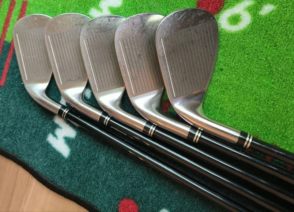 XXIO XXIO9 Irons #6-9,Pw(5Clubs)/MP900 Carbon Red/Flex:Stiff Regular - Image 2 of 4