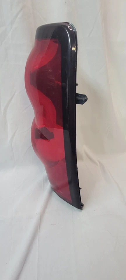 Depo 335-1906R-UC-DR Taillight 02-07 Chevy 1500 - Image 4 of 4