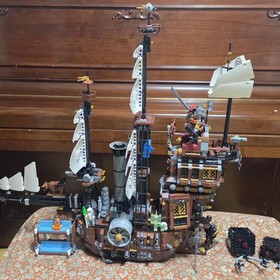 LEGO Movie Metal Beard Sea Cow Set 70810, 2741 Pieces, Complete