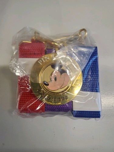 Vintage Disney, 2002 Pin Trading Disney Catalog Customized Medallion Lanyard Set - Picture 4 of 5
