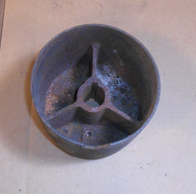 IHC McCormick Deering LA flat belt pulley 3592-D