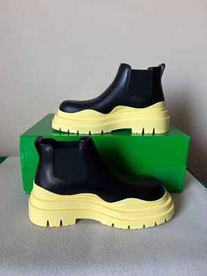 Bottega Veneta Tire Ankle Chelsea Boot - Size 42.5 - Black Lemon