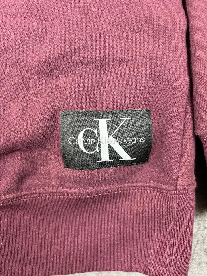 Sudadera con capucha Calvin Klein borgoña para mujer talla mediana Foto 3 de 4