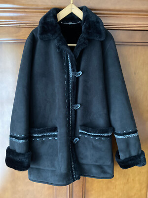 SCHWARZE JACKE - SEHR WARM Kunstfellform