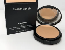 NIB bareMinerals Barepro 16hr Skin Perfecting Powder Foundation Fair 10 Warm