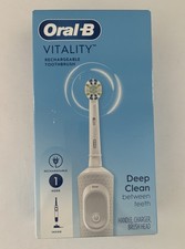 Oral B Vitality Rechargeable Toothbrush; Deep Clean Between Teeth White New