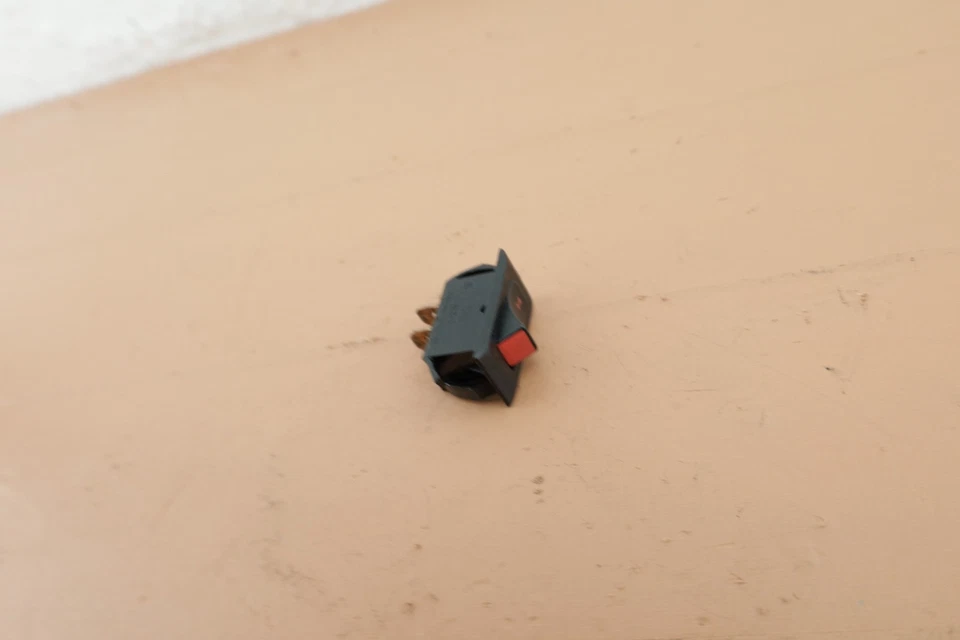 Interruptor de apagado para motosierra Homelite Super 2 OEM Foto 2 de 4