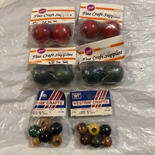 Vtg Lot 20 Macrame Wooden Beads Zim  s 1.5  Red Green Westrim 0.75  New Nos