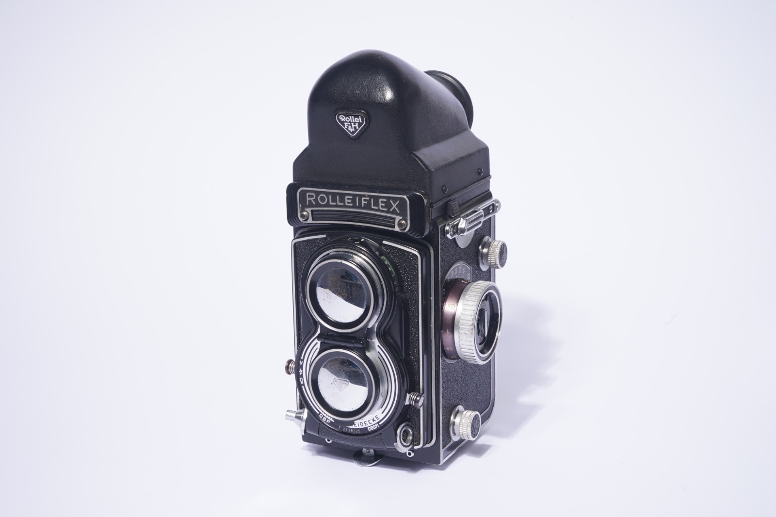 ROLLEIFLEX  CON TESSAR 3,5 + ROLLEILUX E PENTAPRISMA