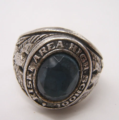 VTG STERLING SILVER KISKI AREA HIGH SCHOOL CLASS RING CHARM PENDANT