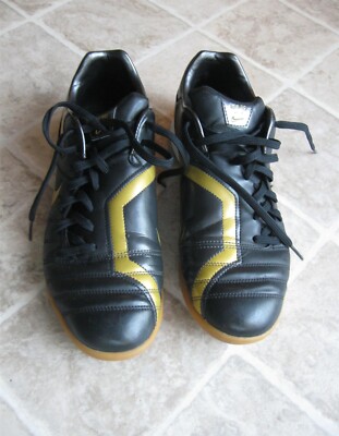 Nike Total 90 Shift Indoor Soccer Shoes Sneakers Men’s Size 11 (Europe size  45)