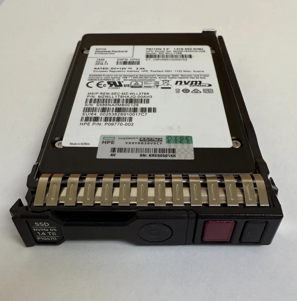 P10470-001 HPE 1.6TB NVME GEN3 MIXED USE SFF SCN U.2 SSD - Image 2 of 4