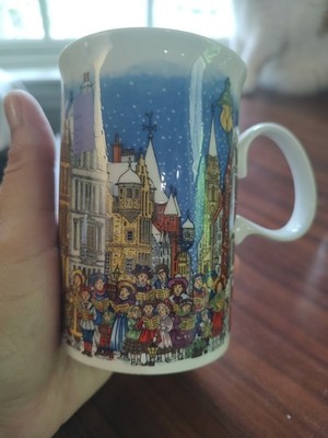 Dunoon Fine Stoneware Christmas Holiday Mug Designed Sue Scullard Winter Caroler