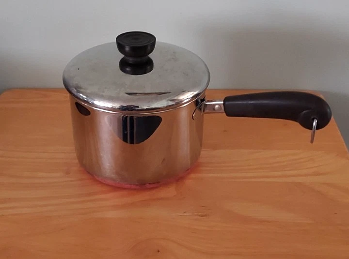 Vintage Revere Ware Two (2) Quart Sauce Pot With Lid