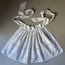 Vintage Girls Apron White Cotton Eyelet sz 5/6 7/8 Floral Border long Ties Small