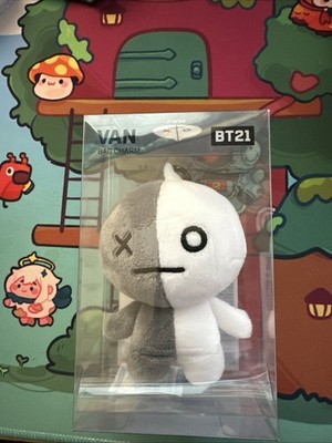 BIG HIT x LINE FRIENDS BT21 BTS VAN Bag Plush Charm With Clip New In Box