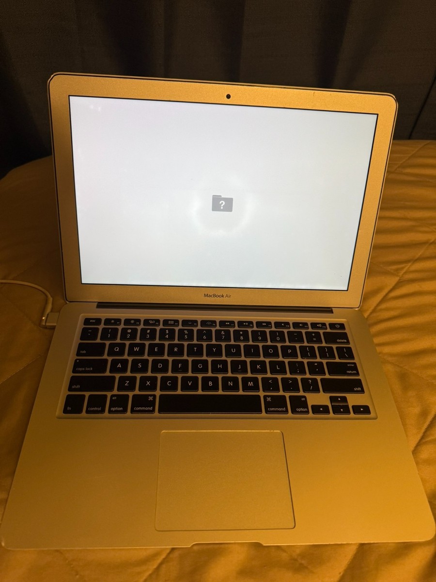 Apple MackBook Air 13in Mid 2012 4GB RAM i5 Dual-core CPU broken