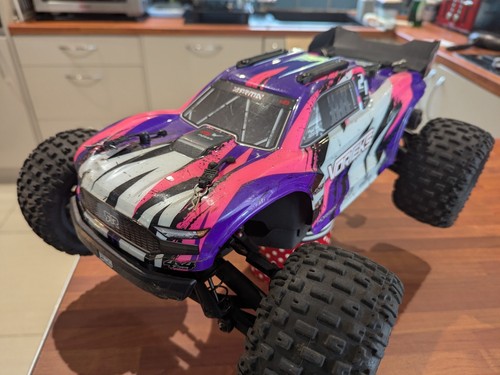 Arrma Vorteks 4x4 3S BLX 1/10 Stadium Truck RTR - Rc Car - Purple - Brushless - Picture 16 of 21